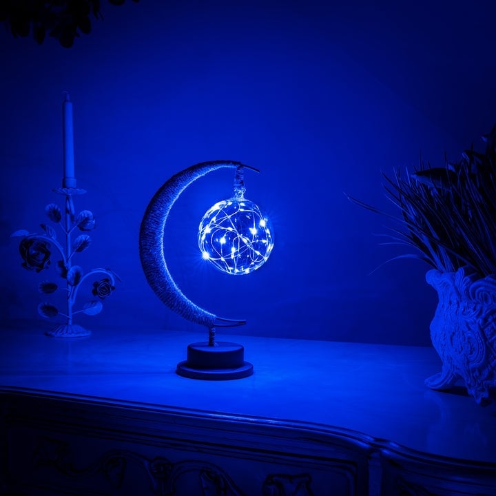 🔥LAST DAY 48% OFF🔥Enchanted Lunar Lamp That Gives That Lovely Soft