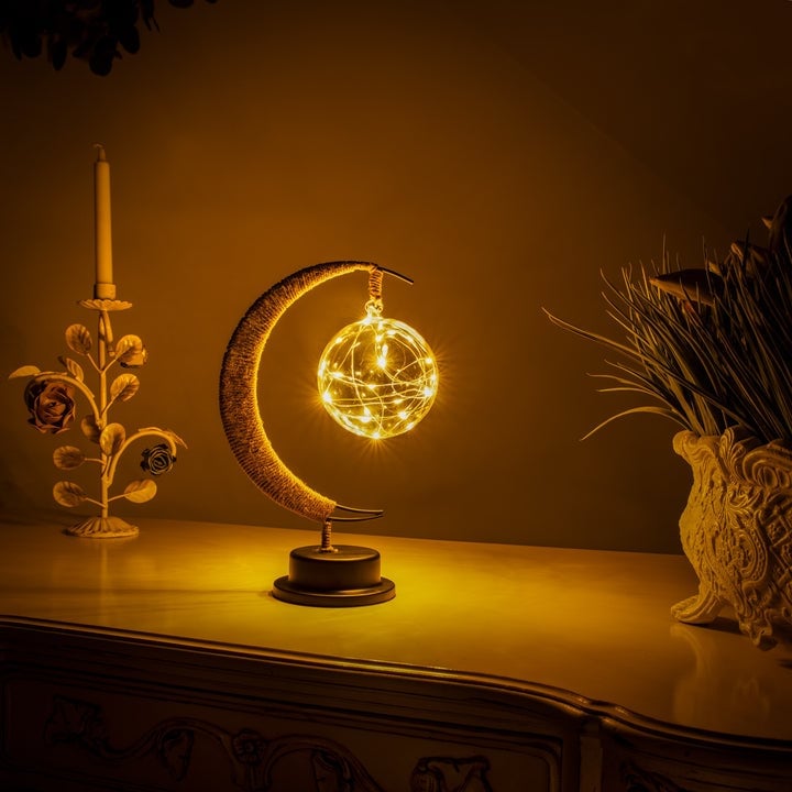 🔥LAST DAY 48% OFF🔥Enchanted Lunar Lamp That Gives That Lovely Soft